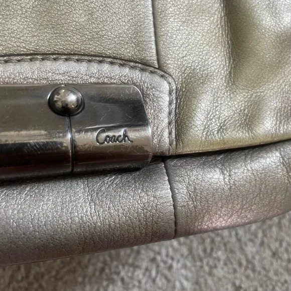Coach mini purse - Picture 2 of 5